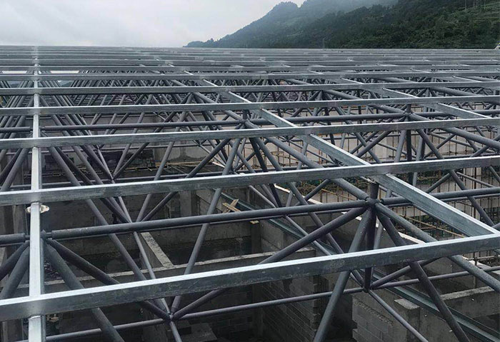 九江仁怀冠英学校艺体楼网架
